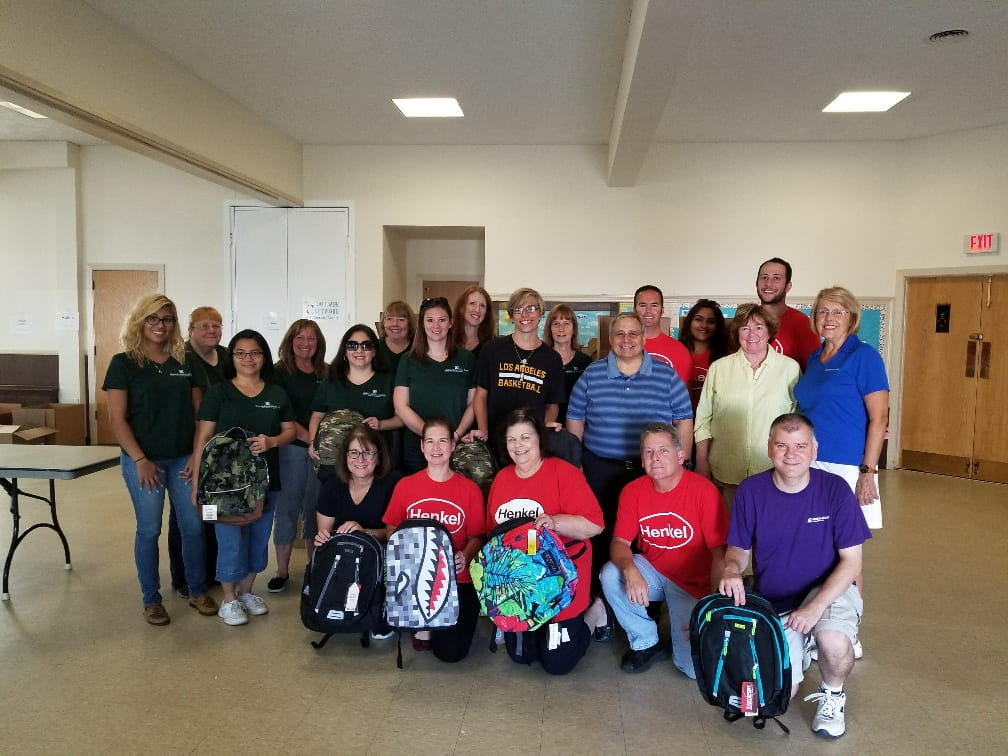 United Way Tools for School group photo.